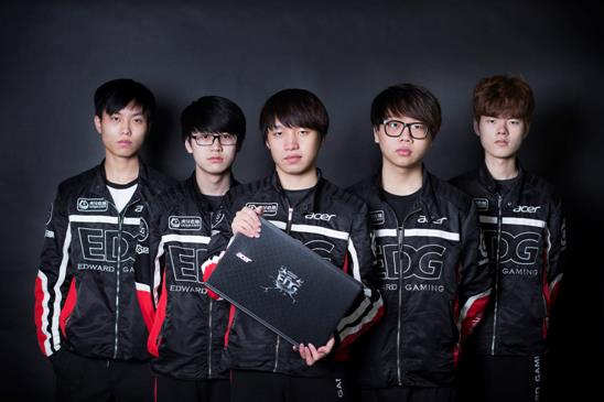 其中包括在 其中包括在