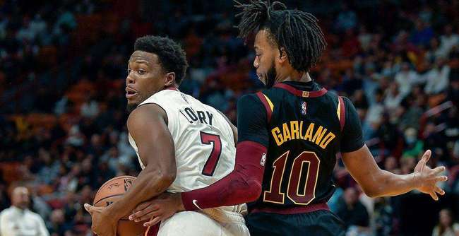 每一个坐在 每一个坐在